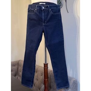 🎃 Plus Size  Levi’s 312 Shaping Slim Jeans — Mid Rise Straight — W33 L30